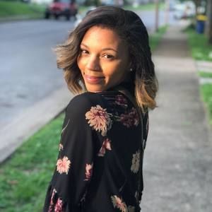 Meet your Posher, Dee dee